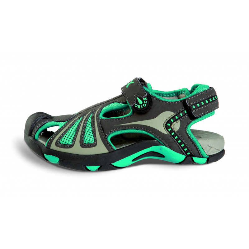 <p>Kid´s trekking sandal</p>